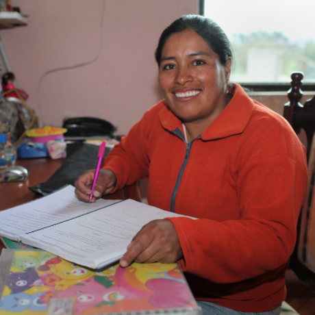 elvia-almachi-floral-farmer-from-ecuador-fair-trade-usa